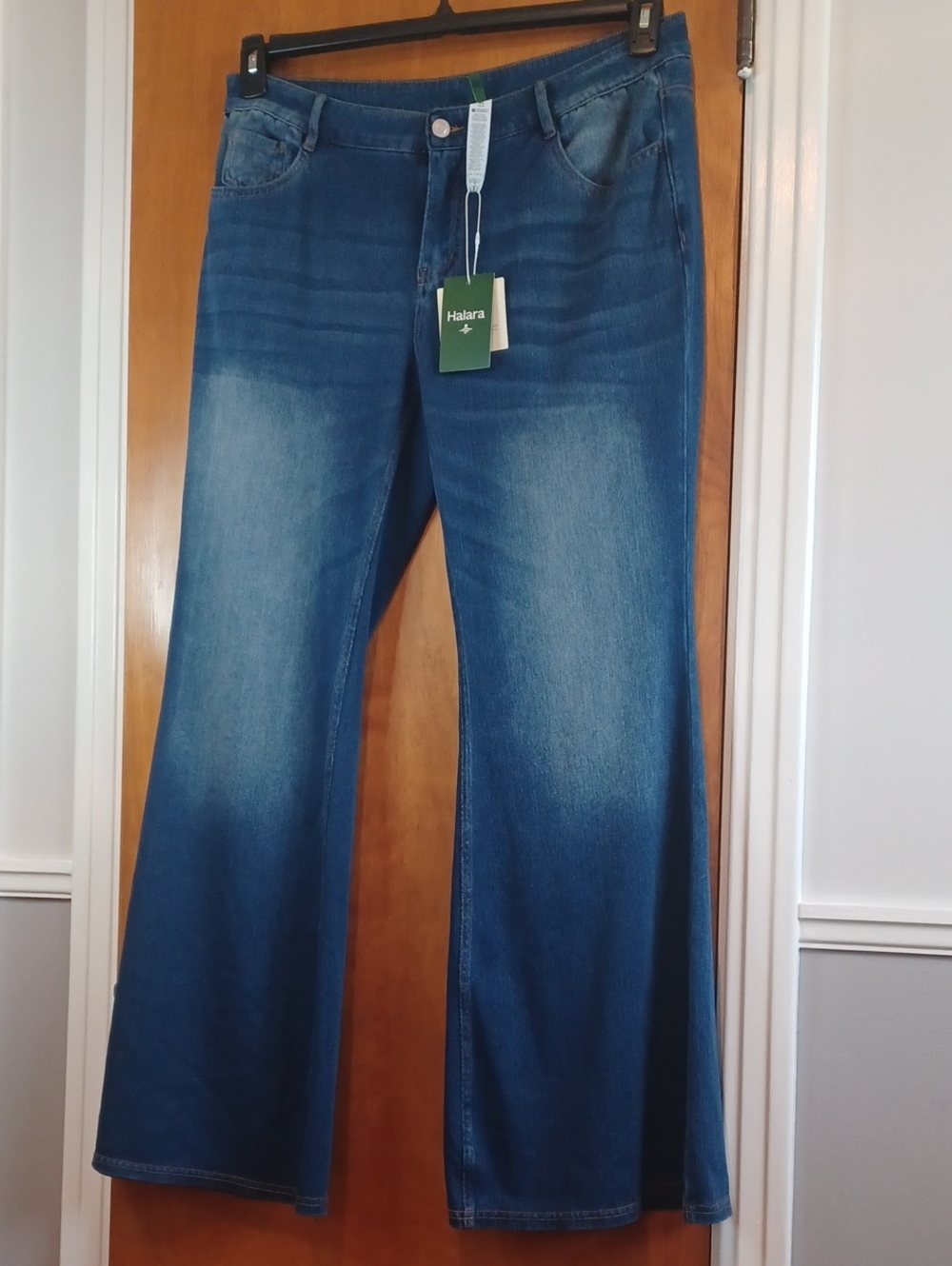 Halara Flex Denim Flare Sz.XL. Soft 4 Way Stretch. W.35".R.10".L.33". NWT!